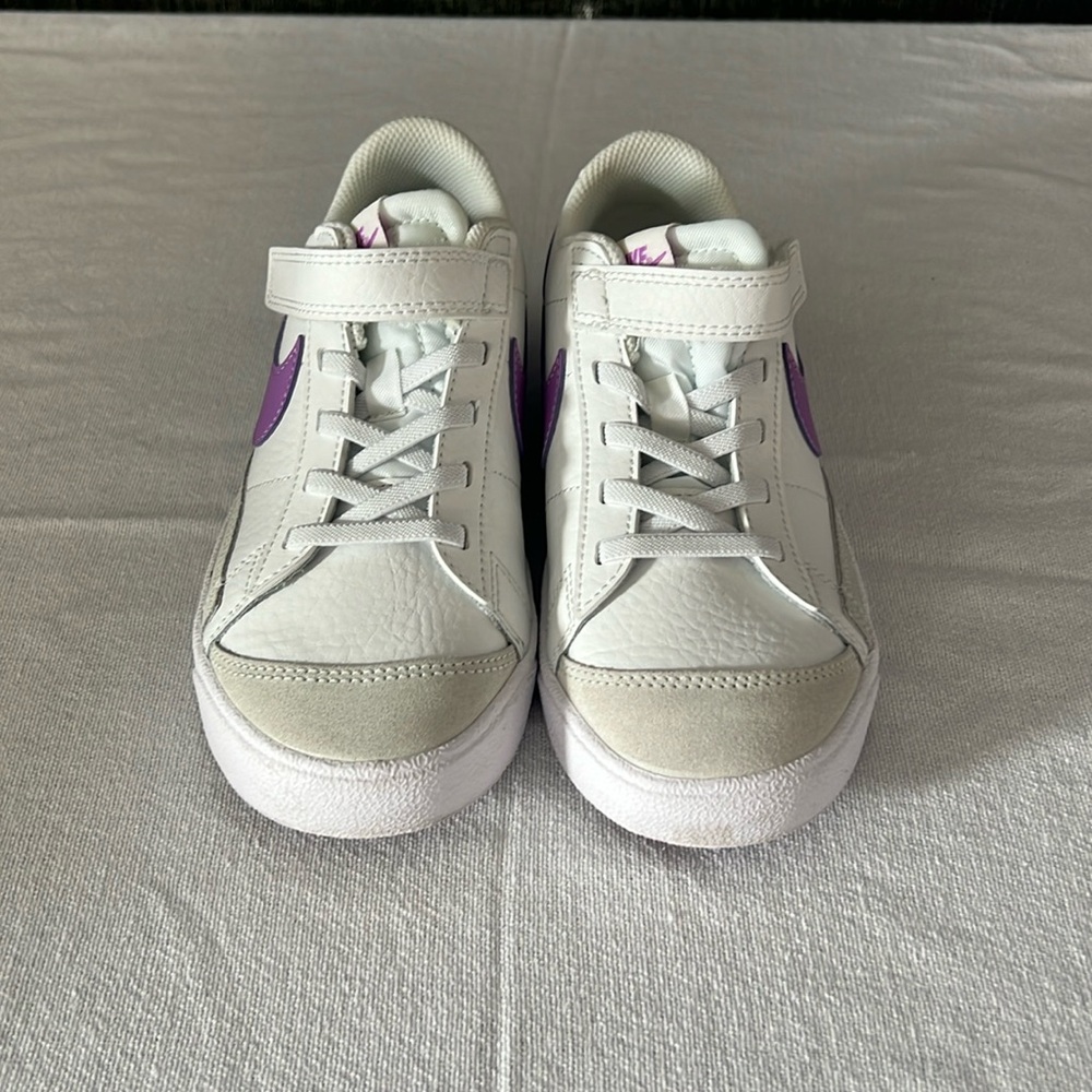 Lilac Nike low blazers